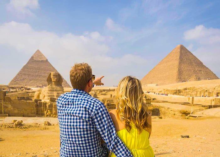 Private Day Tour to Pyramids of Giza from Alexandria Port